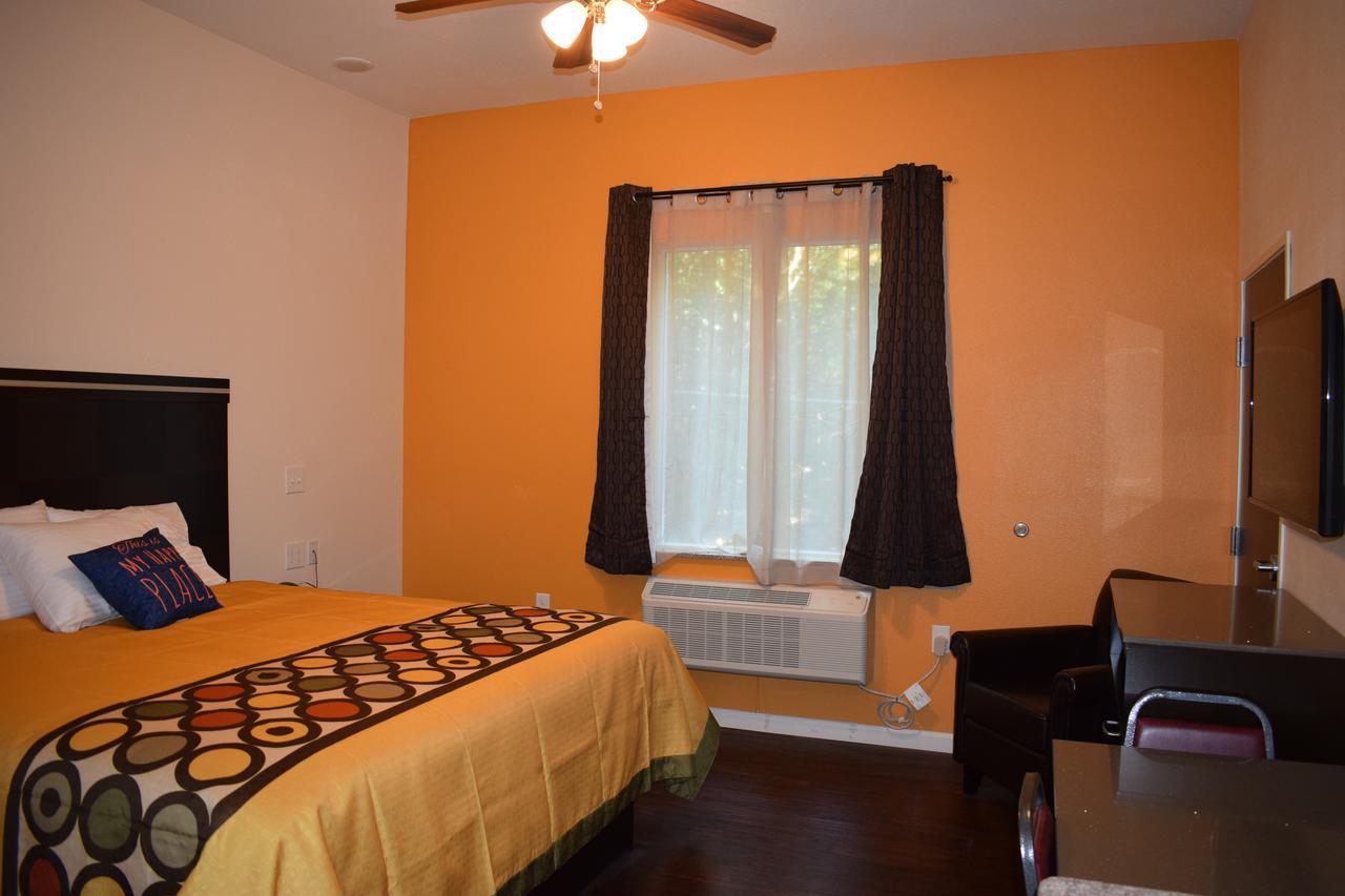 Texas Bungalows Hotel & Suites Austin Extérieur photo